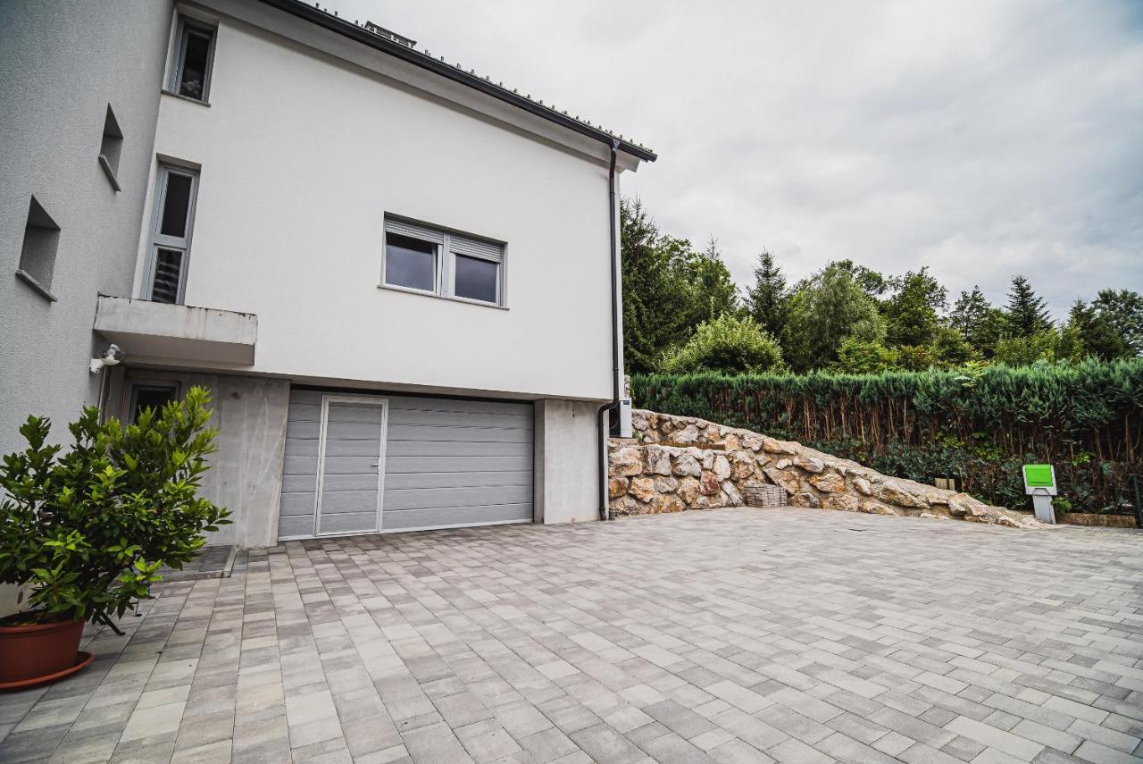 Apartments Rozalija Preddvor Exterior photo